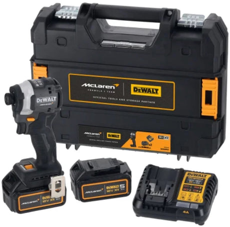 Dewalt DCF85MP2T 18 Volt Akku-Schlagschrauber, 2x Akku 5,0 Ah XR, Ladegerät, im McLaren-Design und Koffer
