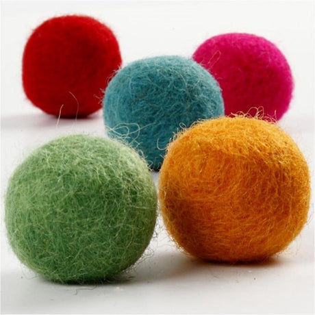 Kreativunternehmen https: www.cchobby.nl Wool-beads-d-20-mm-strong-colors-64-piece-1-box