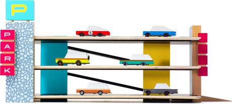 Candylab-Spielzeug, Candylab-Spielzeugauto aus Holzdruckguss – magnetische Garage – Candycar-Welt