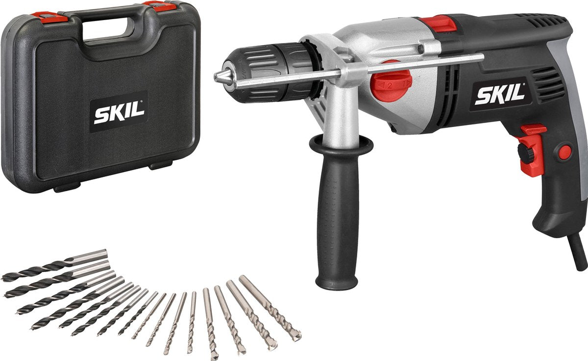 Skil Schlagbohrmaschine 900 W – Bohrmaschine für Holz, Stahlmauerwerk – Bohrleistung bis 40 mm – Schlagbohrmaschinen – Schnellspannbohrfutter 13 mm – mit Tiefenanschlag-Seitengriff – inklusive Zubehör – 1024 AA