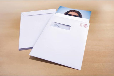 Raadhuis akte envelop - 229x324mm - c4 - wit - met plakstrip - venster links - 25 stuks