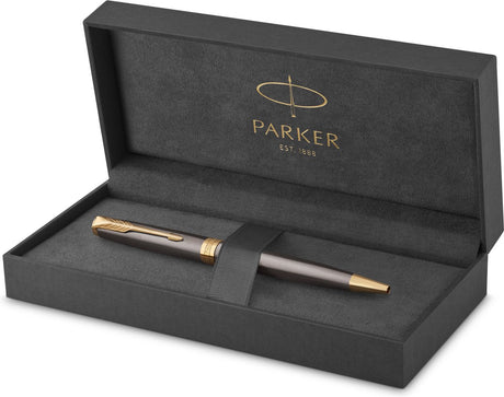 Parker Sonett Kugelschreiber | graue Farbe mit goldenen Details | mittlerer Punkt | blaue Tinte | Geschenkverpackung