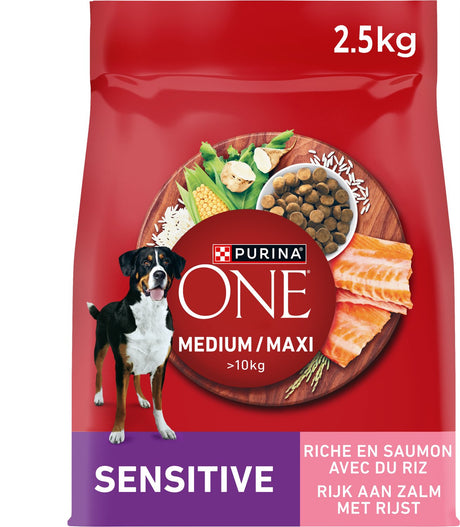 Purina One Lachs- und Reisstücke Medium Maxi > 10 kg – für empfindliche mittelgroße und große ausgewachsene Hunde – 2,5 kg