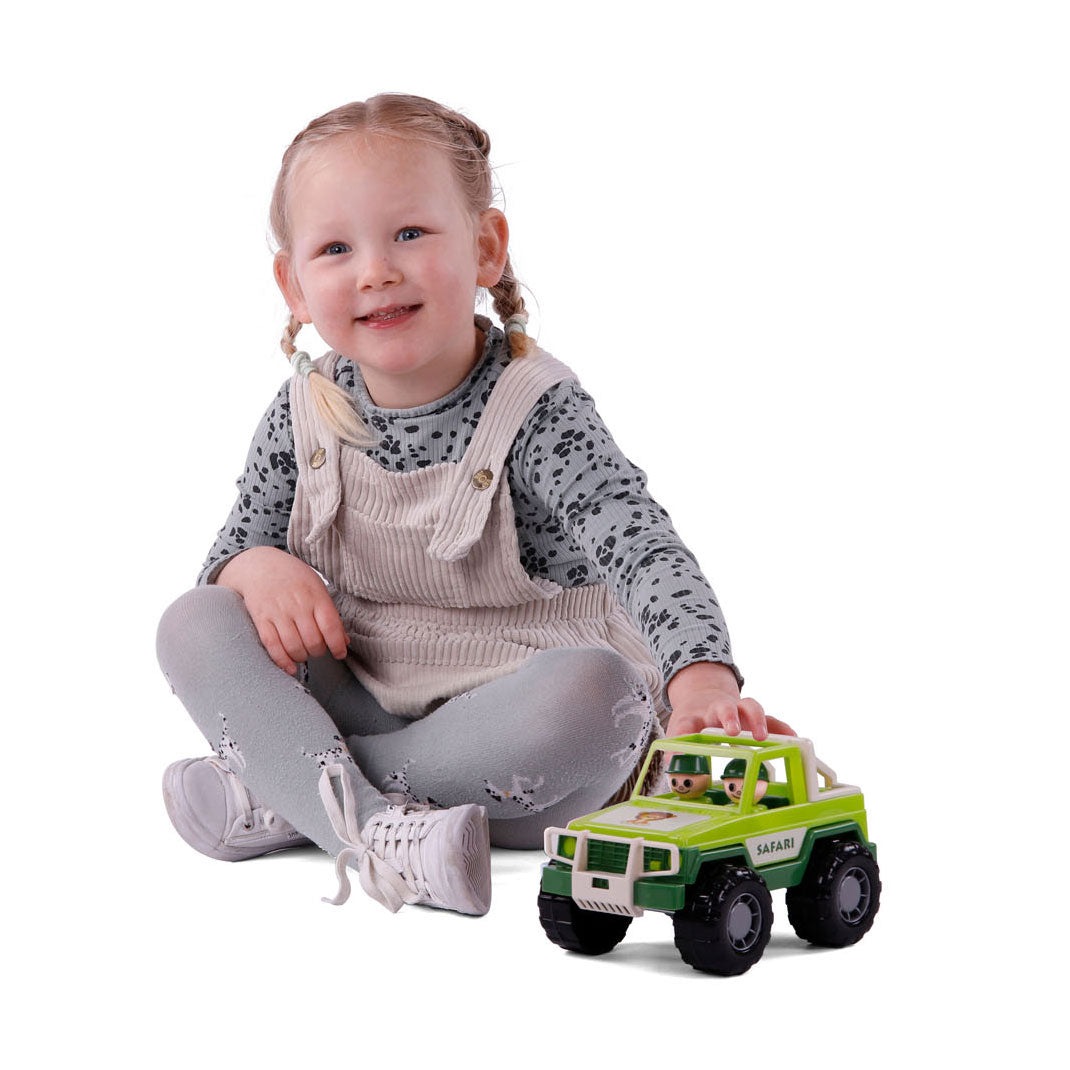 Cavallino Jeep Green mit 2 Spielfiguren