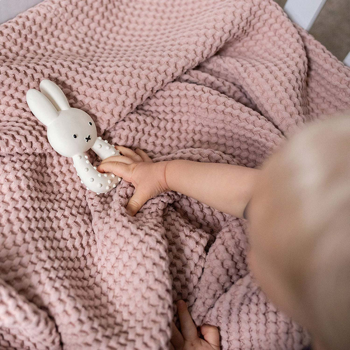 Bambolino Toys Miffy Beißspielzeug