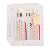 Edco Geburtstagsgeschenktüte – ca. 32x26x12 cm - Happy Birthday Geschenktüte - Geburtstagsgeschenktüte mit Henkeln - Geschenkverpackung für Geburtstagsgeschenke - sortiertes Design - 1 zufällige Tüte