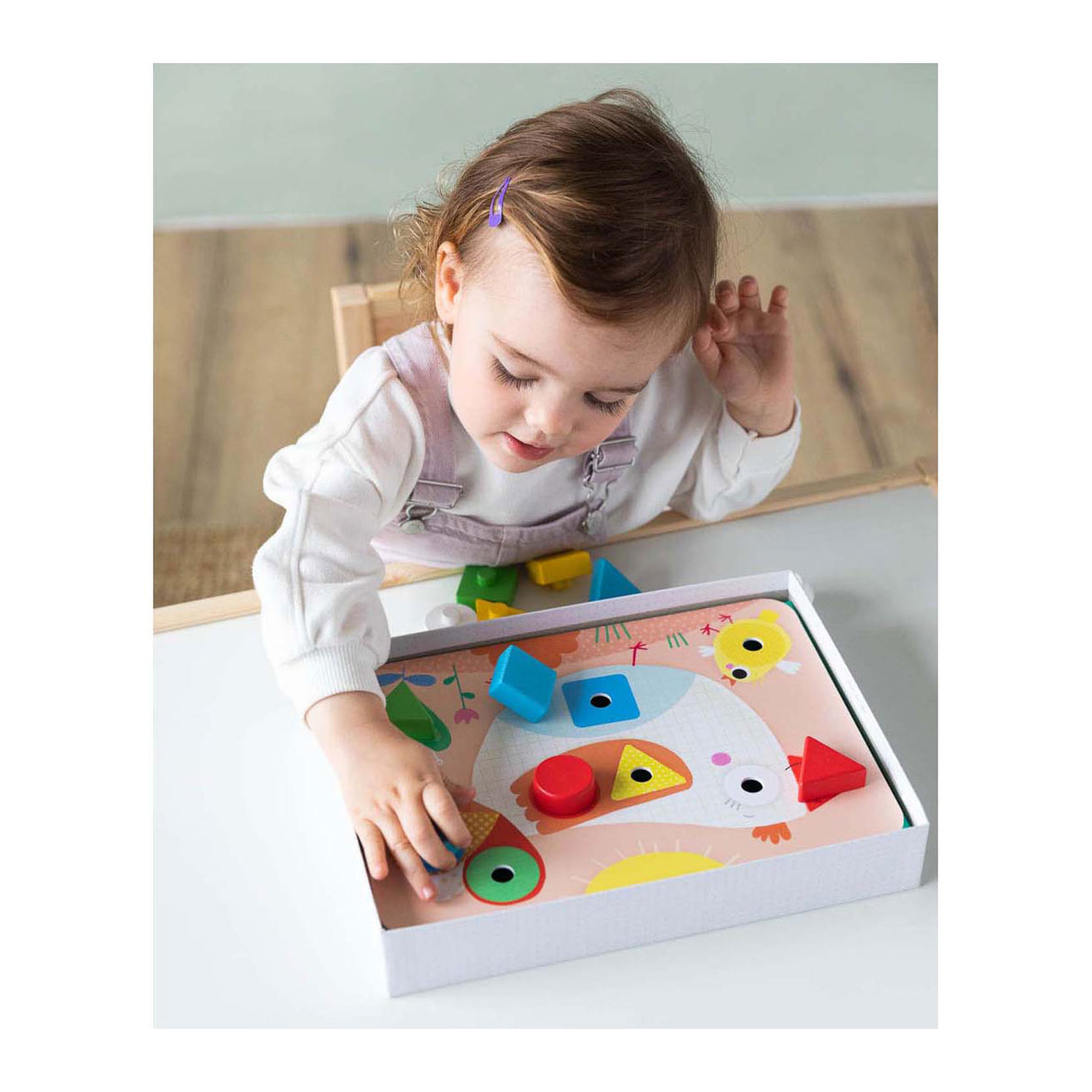 Jumbo Goula – Baby formt das Formenspiel