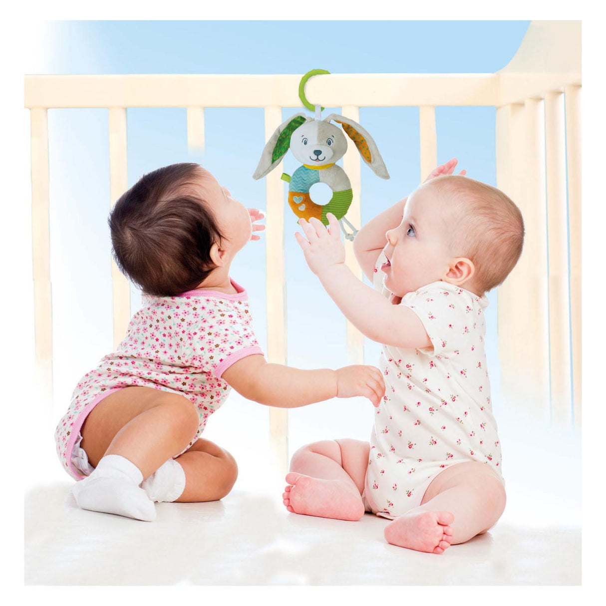 Clementoni Baby – Plüschrasselhase