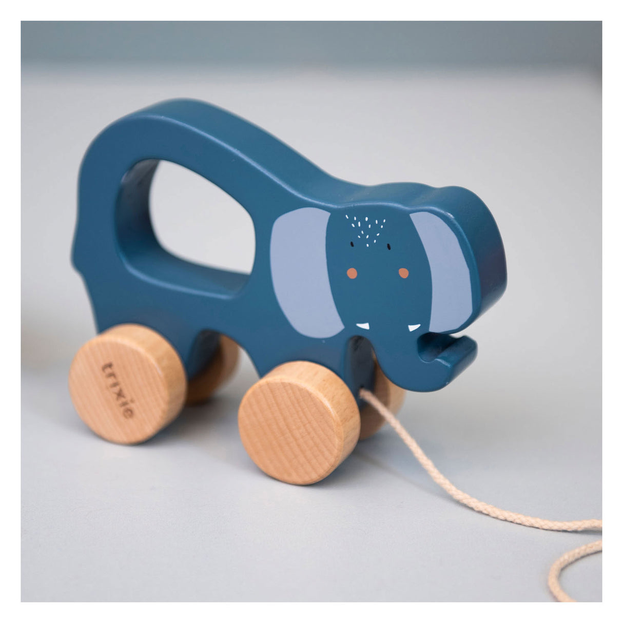 Trixie Holz Trek Figur Frau Elephant