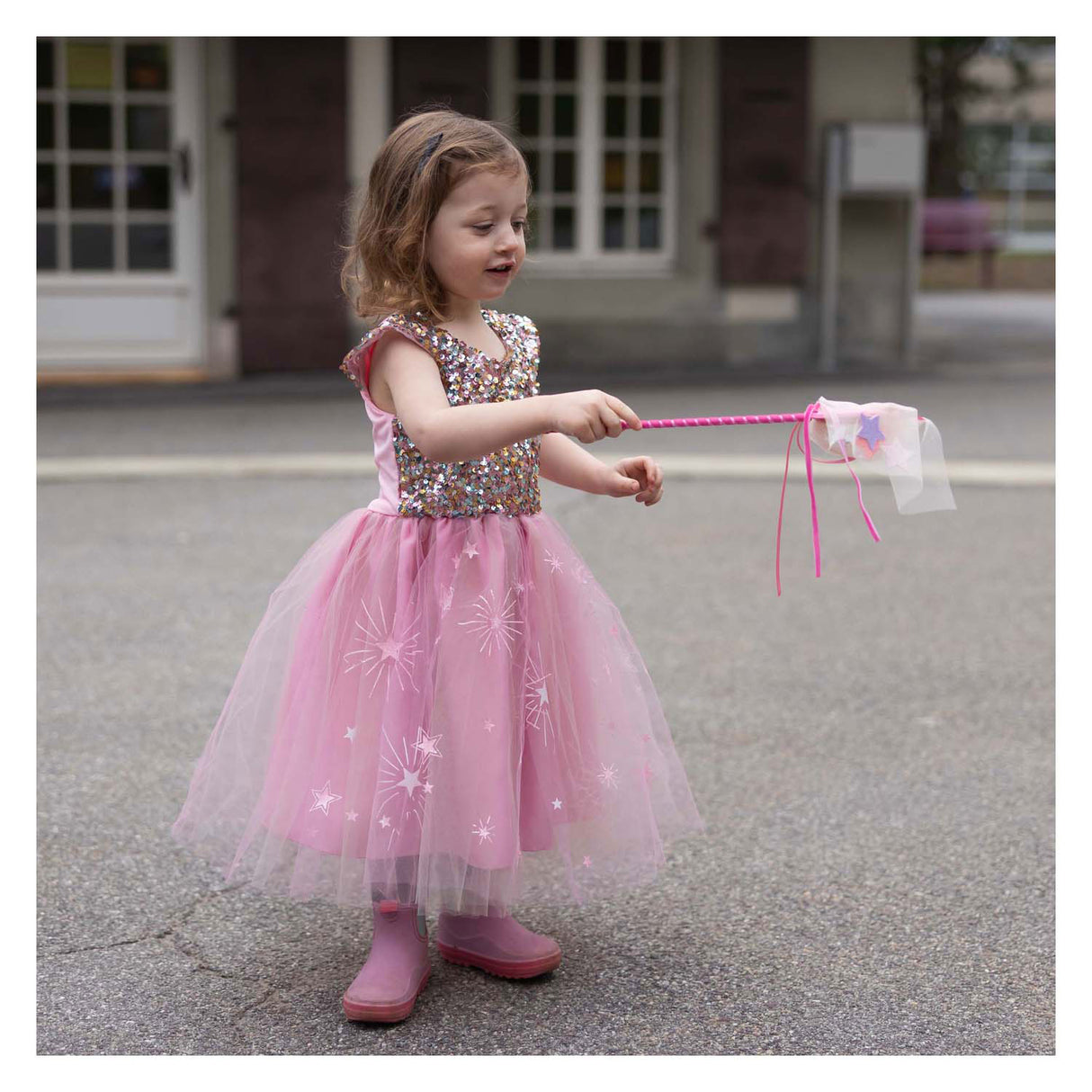 Tolles Glitzerkleid für „A Star Is Born“-Glitzer – 7–8 Jahre