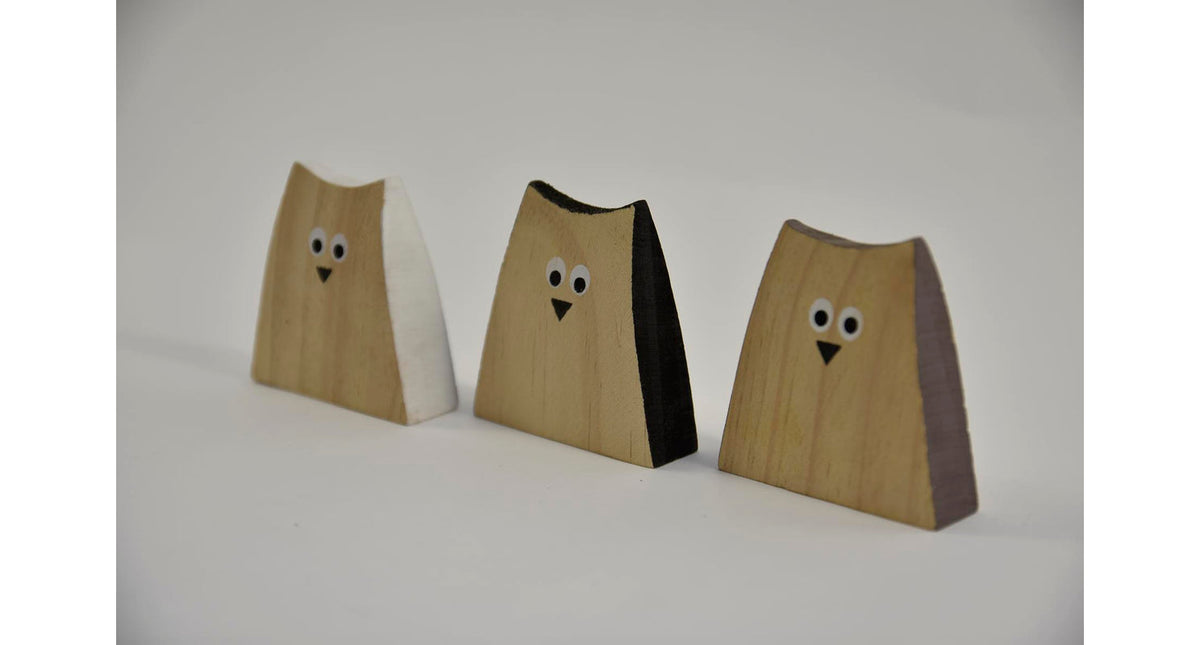 Kat hout staand 3ass. 8x7,8cm