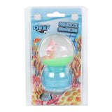 Schüttelnder Ball, der Meerestiere surft