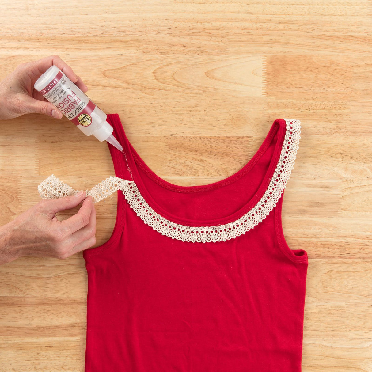 Aleene's • Quicky Dry Fabric Fusion Textilkleber, Flasche 118 ml