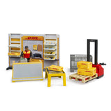 BRUDER DHL PALCEL -SERVICE mit Palettenwagen + Figur