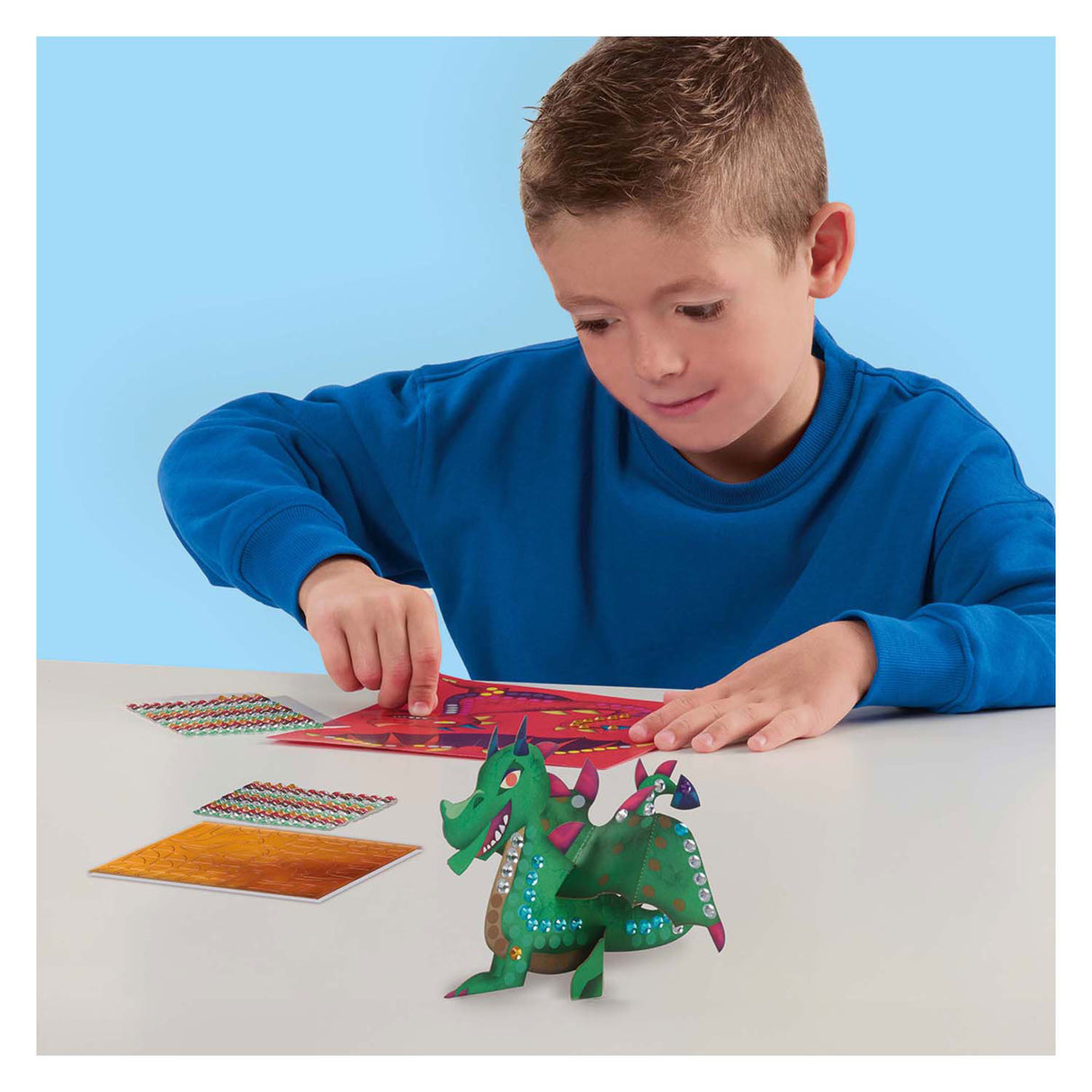 Sechs metallische Drachen