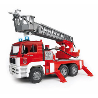 Bruder Feuerwehrauto mit Leiter