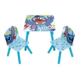 Set houten tafel met twee stoelen stitch