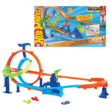 Mattel Hot Wheels Stunt-Strecken-Schnellstart-Cyclone-Streckenset und Spielzeugauto aus Metall