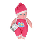 Babypuppe mit Herzstrampler und Mütze
