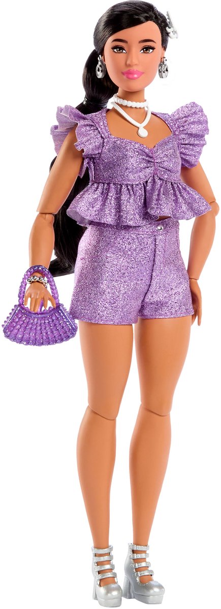 Lila Shorts im Barbie-Mode-Deluxe-Stil