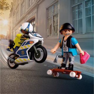 Playmobil City Action Polizei-Motorrad-Verfolgungsjagd | Polizist jagt Dieb auf Longboard | regt die Kreativität an | Kinderspielzeug für Kinder ab 4 Jahren | 72079