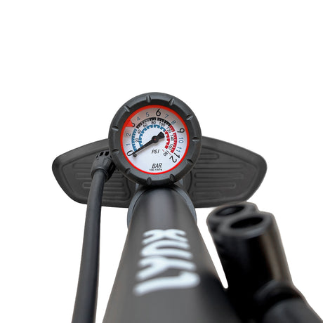 Luchs -Fahrradpumpe mit Manometer schwarz
