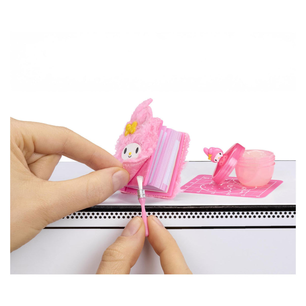 Miniverse Make It Make It Mini Hello Kitty und Freunde Serie 3 – Bastelset – Sanrio-Miniaturen herstellen