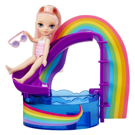 Rainbow High Puppe, kleiner Pooltag mit Rouge-Spielset