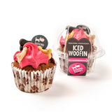 Der Barking Bakery Vanille-Woofin mit rosa Zuckerguss