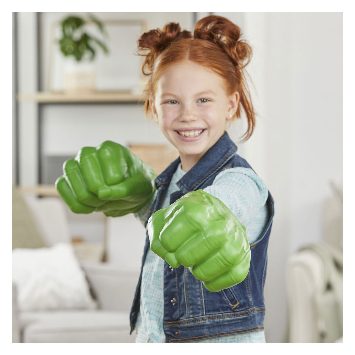 Marvel Avengers: Hulk schlägt Fäuste