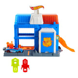 Hot Wheels City Center Police Tower Spielset Spielset – mit Polizeiauto aus Metall