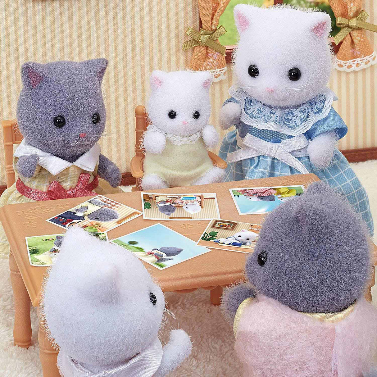Sylvanian Family 5456 Perserkatzenbaby