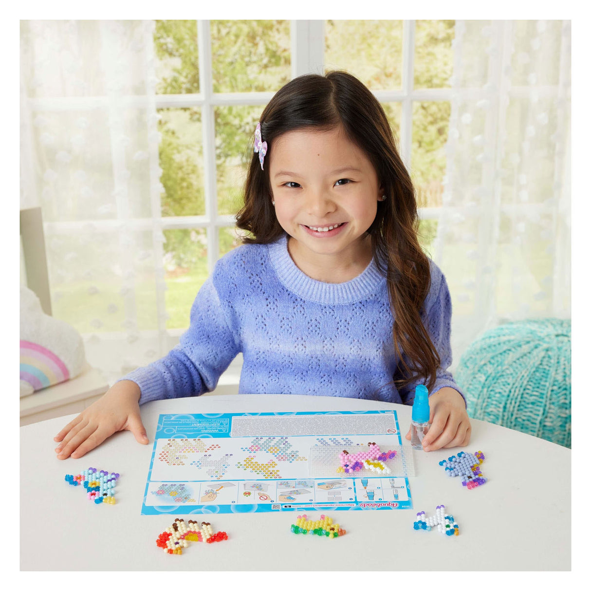 Aquabeads Einhorn-Freunde-Bastelset – komplettes Set mit 500 Perlen in 27 Farben