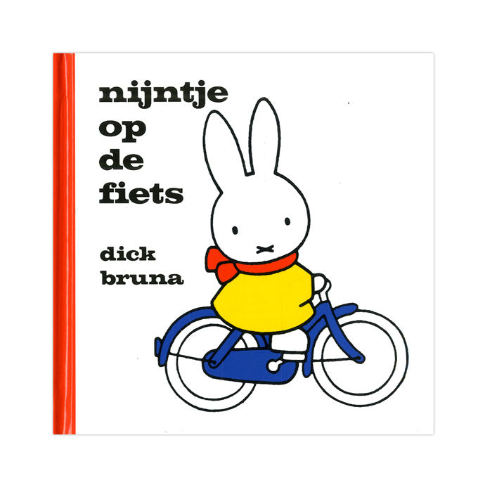 Zentrales Buchhaus Miffy auf dem Fahrrad