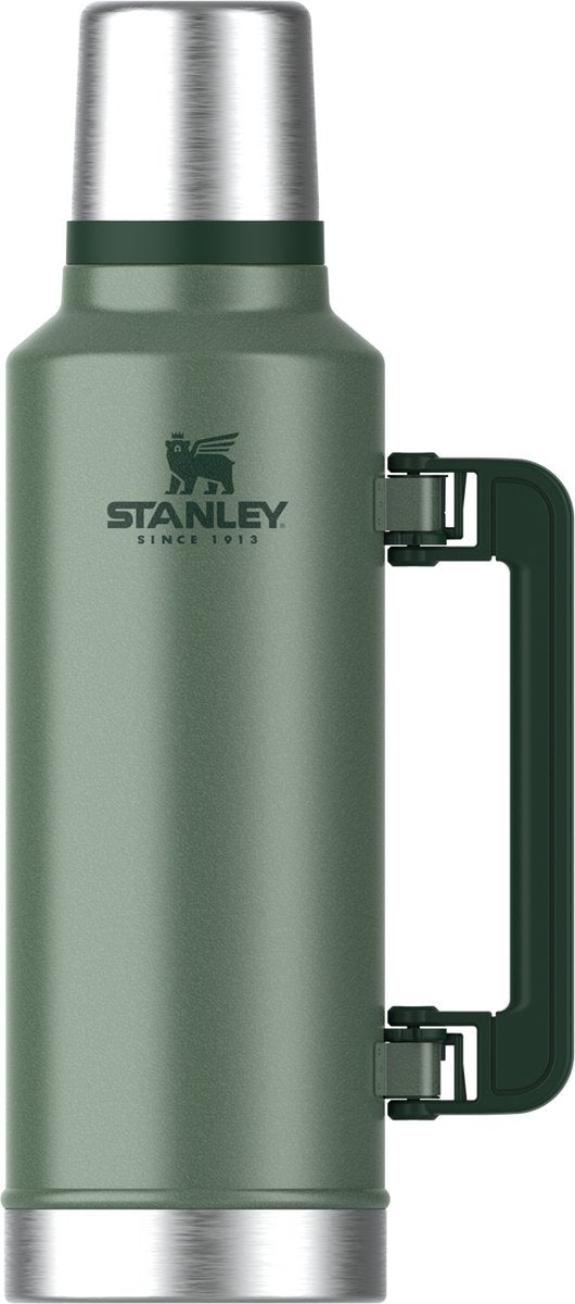 Stanley Classic Legendary Thermoskanne 1,9 l – hält 45 Stunden warm, 2 Tage kalt – spülmaschinenfest – Thermoskanne aus Edelstahl – auslaufsicher – Hammerschlaggrün