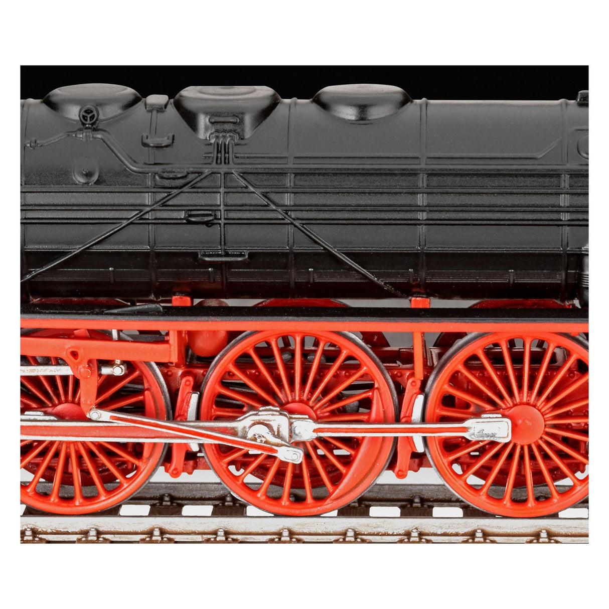 Revell Express Locomotive BR 02 TENK 2'2'T30 Modelna stavba