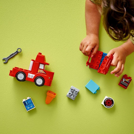 Lego Duplo 10417 Disney Cars Mack beim Rennen