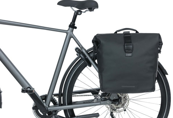 Basil Soho Nordlicht Bolsa de bicicleta doble impermeable, negro, 41L