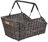 Basil Cento Rattan Multi System Bicycle Basket na zadní straně hnědé