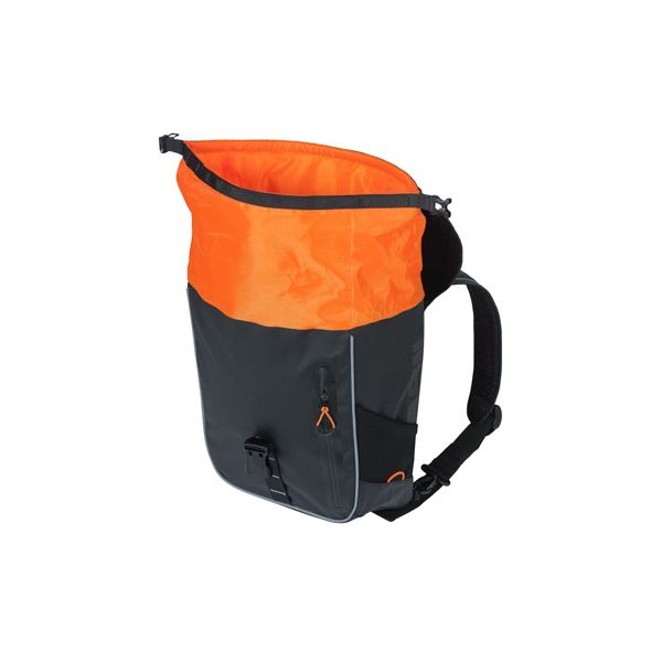 Basilikum Miles Tarpaulin Fahrrad -Rucksack - wasserdichte schwarze Rucksack für Männer und Frauen, 17 Liter Inhalt