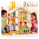 Hape 4-Jahreszeiten-Puppenhaus aus Holz mit Möbeln