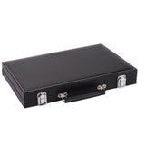 Backgammon-Spiel im schwarzen Koffer