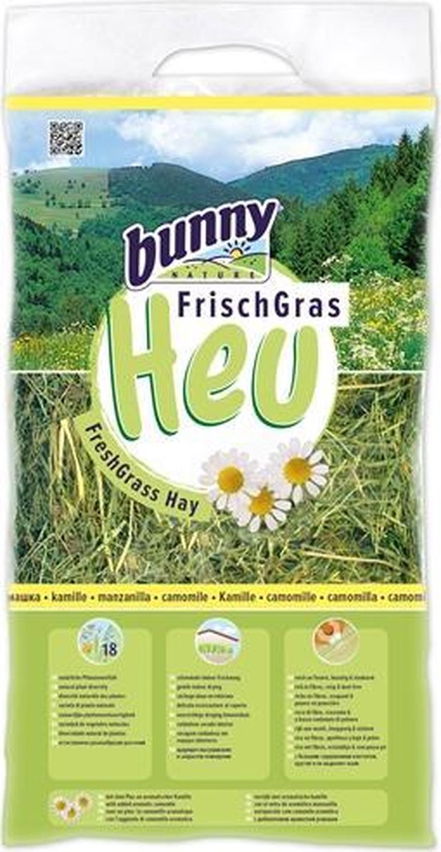 Hasen Natur frisches Grasheu mit Kamille