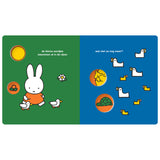 Zentrales Bücherhaus Miffy im Streichelzoo