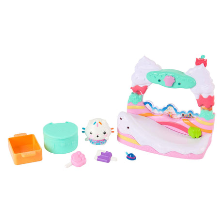 Gabbys Puppenhaus, Gabbys Puppenhaus, der Film – süßer Balkon der Kuchenkatze mit Spielfigurenzubehör