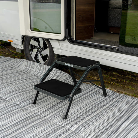 Bermuda Step Double Black