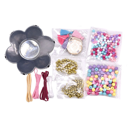 Lobbes Toys BV – trendiges Schmuckset mit süßen Wildlederarmbändern