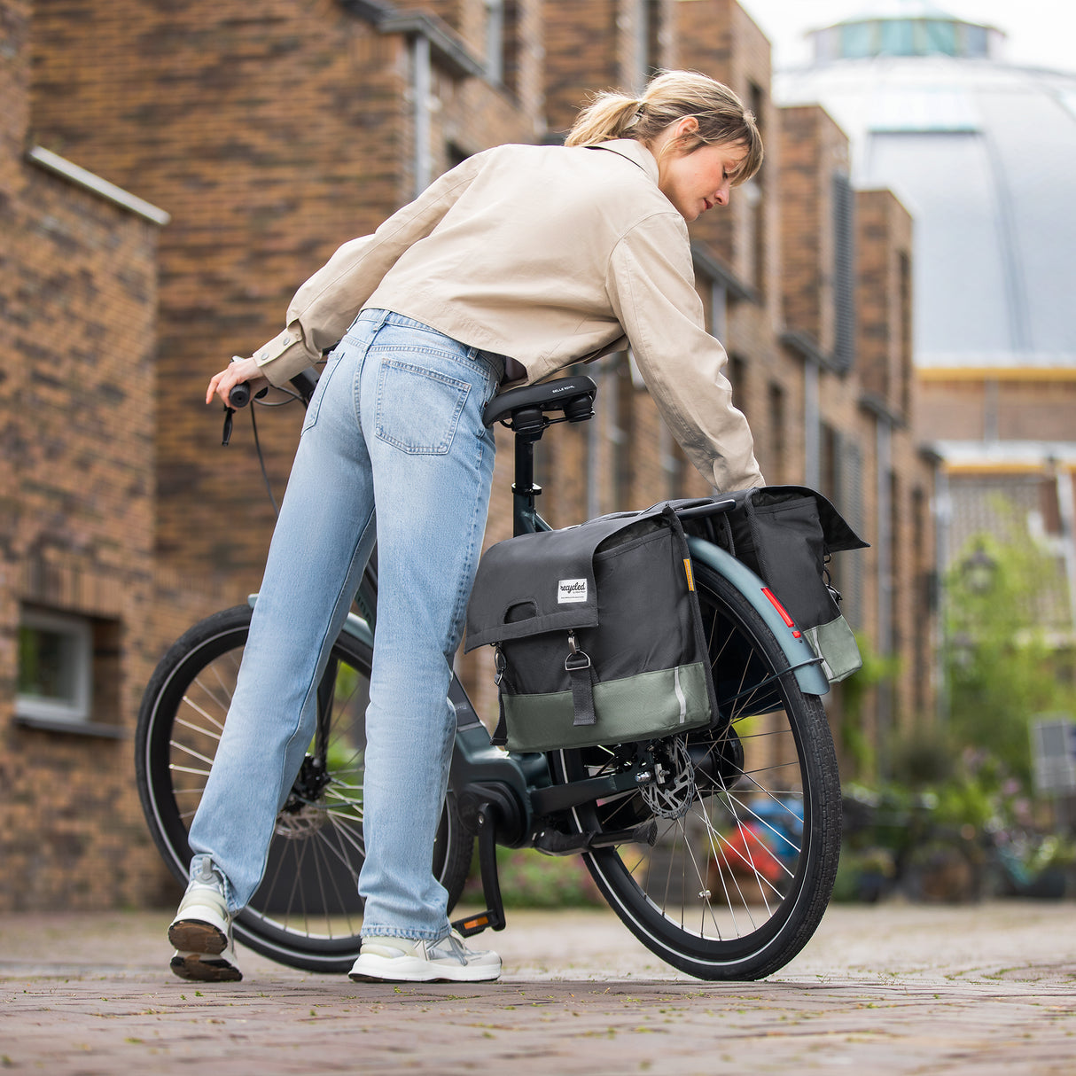 Urbanfester Urban Proof Doppelfahrradbeutel 40 l Grau