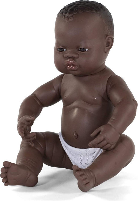 Miniland Babypuppe – Afrikanischer Junge 40 cm – mit Vanilleduft – wasserfest – 10 Monate