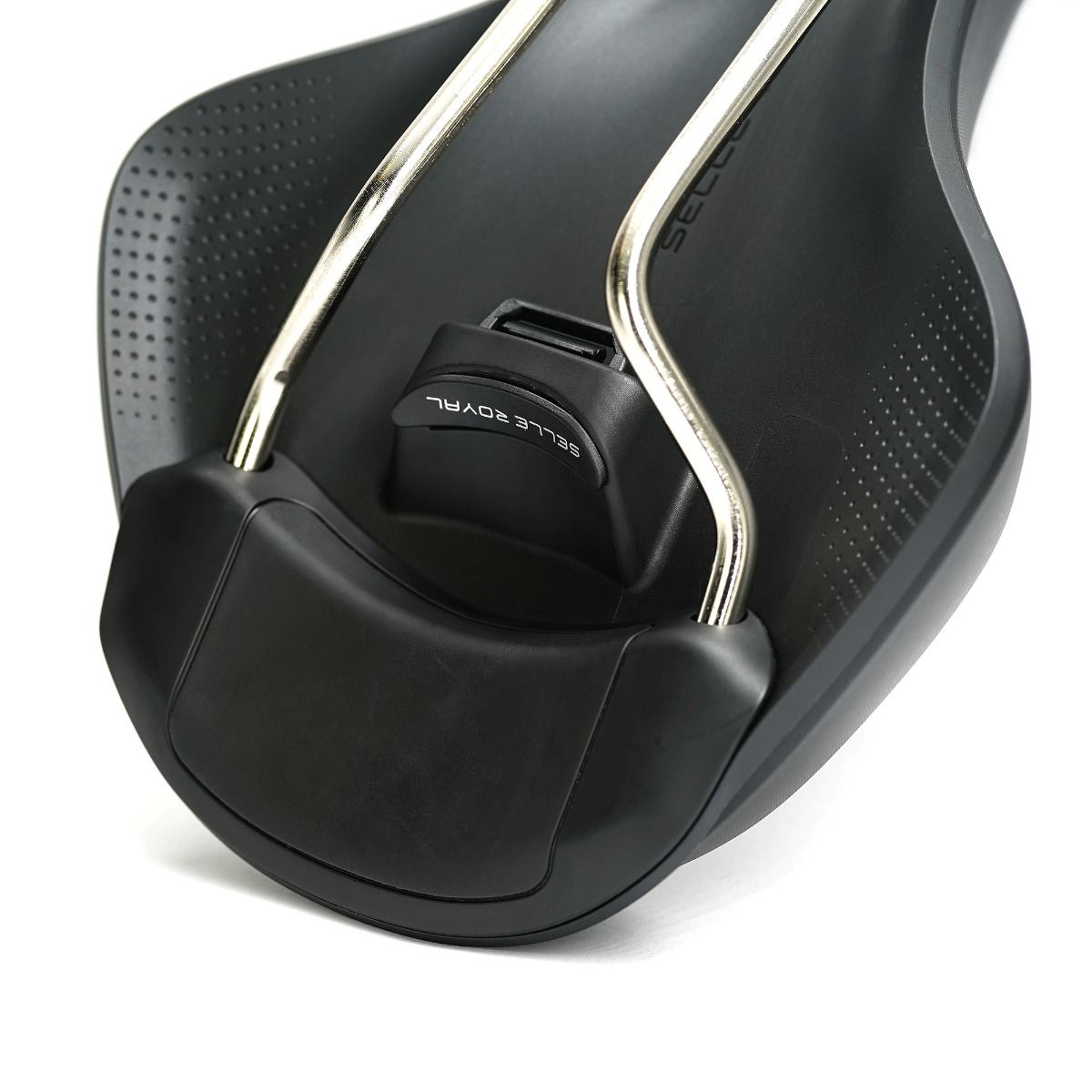 Sella Selle Royal su Athletic Black (carta)